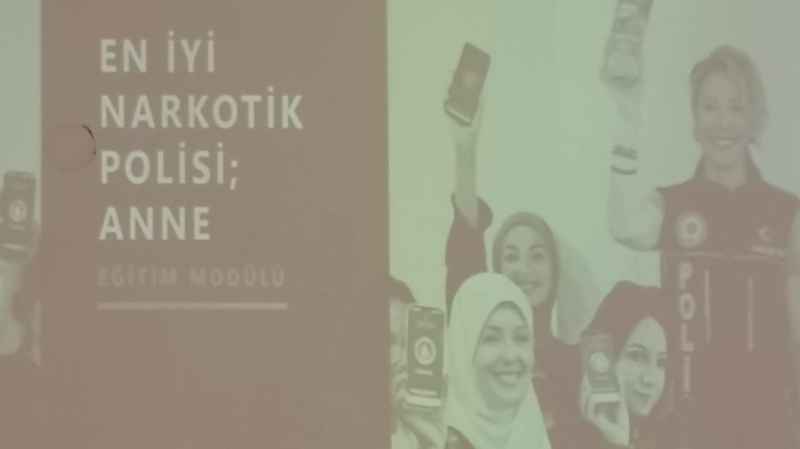 'EN İYİ NARKOTİK POLİSİ ANNE' PROJESİ ÇERÇEVESİNDE EĞİTİM VERİLDİ